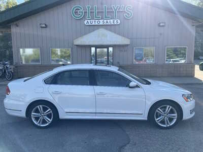 2015 Volkswagen Passat, $4999. Photo 1
