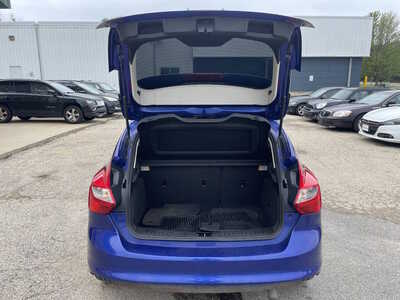 2014 Ford Focus, $4999. Photo 10