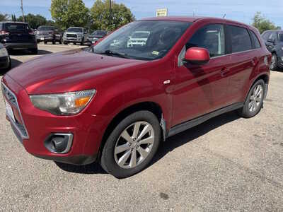 2013 Mitsubishi Outlander, $5999. Photo 4