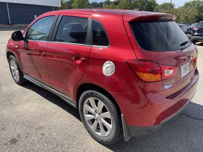 2013 Mitsubishi Outlander, $5999. Photo 6