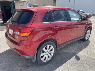 2013 Mitsubishi Outlander, $5999. Photo 8