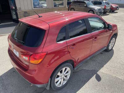 2013 Mitsubishi Outlander, $5999. Photo 9