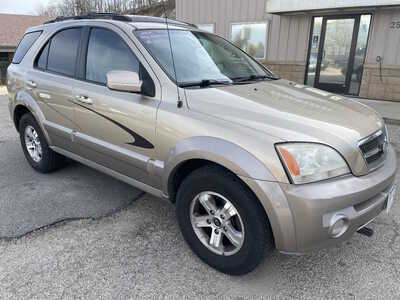 2003 Kia Sorento, $499. Photo 3