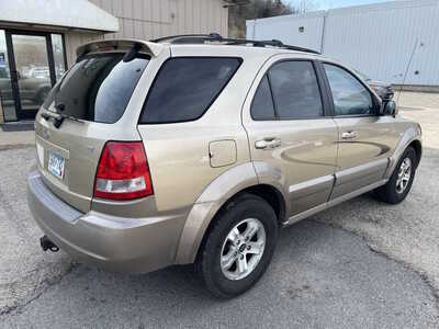 2003 Kia Sorento, $499. Photo 9