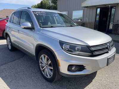 2013 Volkswagen Tiguan, $4999. Photo 2