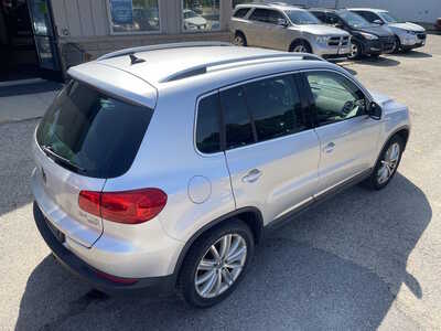 2013 Volkswagen Tiguan, $4999. Photo 9