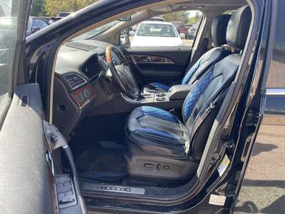 2013 Lincoln MKX, $3999. Photo 11