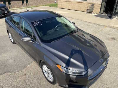 2014 Ford Fusion, $4999. Photo 12