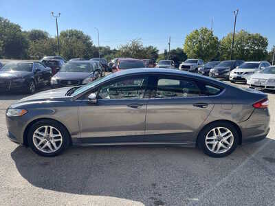 2014 Ford Fusion, $4999. Photo 5