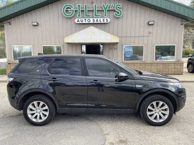 2017 Land Rover Discovery, $7999. Photo 1