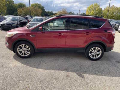 2018 Ford Escape, $3999. Photo 5