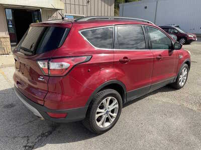 2018 Ford Escape, $3999. Photo 8