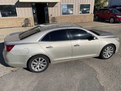 2015 Chevrolet Malibu, $2999. Photo 2