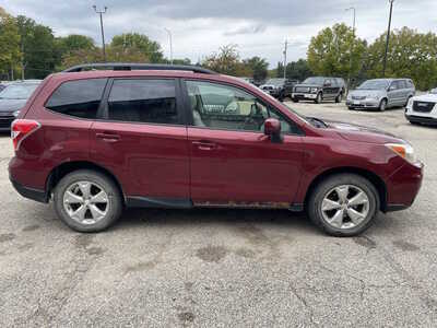 2014 Subaru Forester, $4999. Photo 5