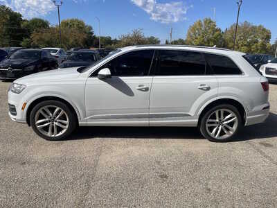 2018 Audi Q7, $7999. Photo 5