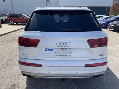 2018 Audi Q7, $7999. Photo 7