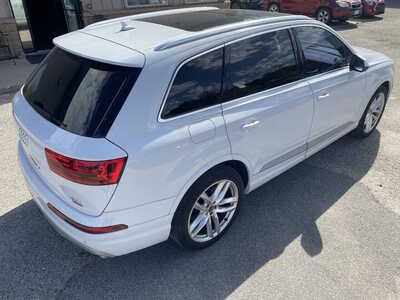 2018 Audi Q7, $7999. Photo 9