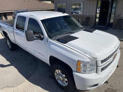 2013 Chevrolet 2500 Crew Cab, $14999. Photo 12