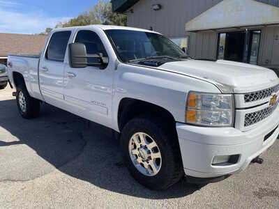 2013 Chevrolet 2500 Crew Cab, $14999. Photo 2