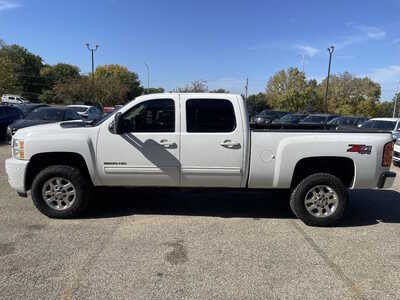 2013 Chevrolet 2500 Crew Cab, $14999. Photo 5