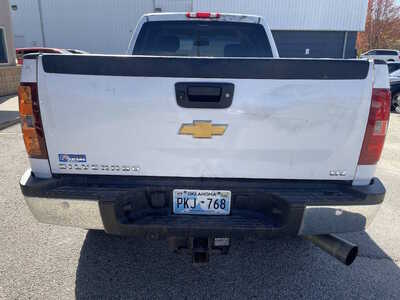 2013 Chevrolet 2500 Crew Cab, $14999. Photo 7