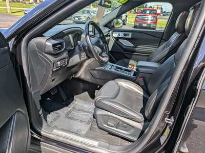 2020 Ford Explorer, $25988. Photo 5