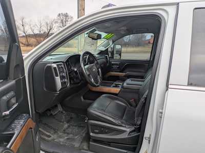 2016 Chevrolet 1500 Crew Cab, $17988. Photo 5