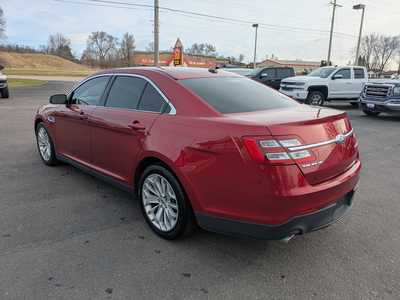 2017 Ford Taurus, $15988. Photo 4