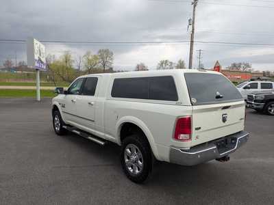 2017 Dodge 2500 Crew Cab, $37988. Photo 4