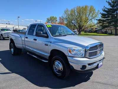 2008 RAM 3500 Ext Cab, $17988. Photo 2