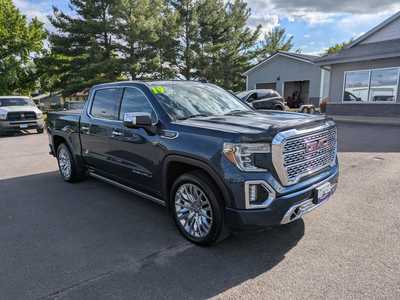 2019 GMC 1500 Crew Cab, $33988. Photo 4