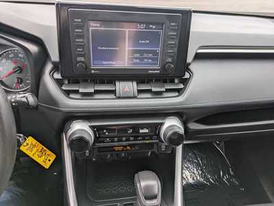 2021 Toyota RAV4, $22988. Photo 7