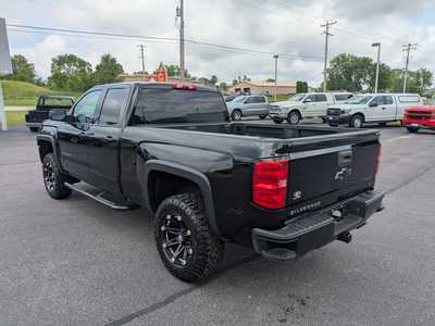 2018 Chevrolet 1500 Crew Cab, $19988. Photo 4