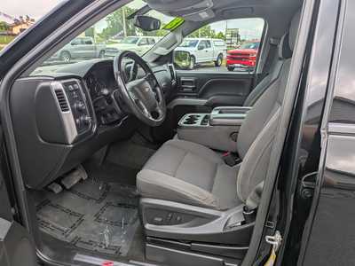 2018 Chevrolet 1500 Crew Cab, $19988. Photo 5
