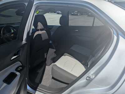 2021 Chevrolet Equinox, $19988. Photo 6