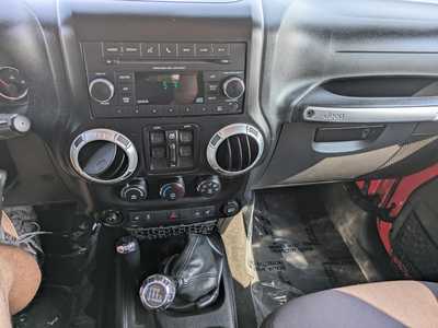 2013 Jeep Wrangler Unlimited, $14988. Photo 7