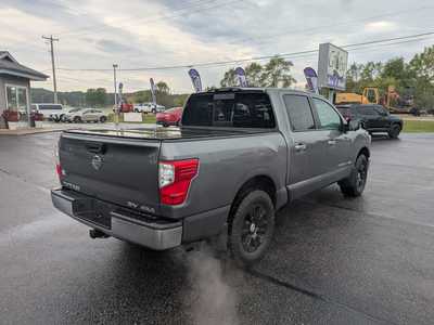 2018 Nissan Titan, $21988. Photo 2