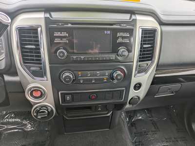 2018 Nissan Titan, $21988. Photo 6
