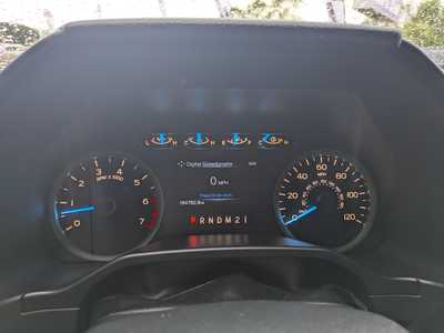 2016 Ford F150 Crew Cab, $15988. Photo 5