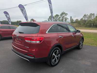 2016 Kia Sorento, $10988. Photo 3