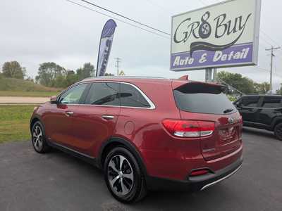 2016 Kia Sorento, $10988. Photo 4