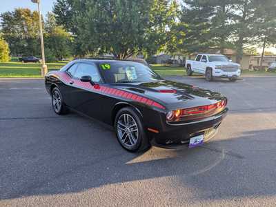 2019 Dodge Challenger, $19988. Photo 2