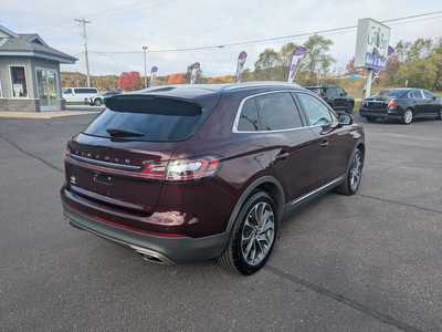 2021 Lincoln Nautilus, $25988. Photo 3