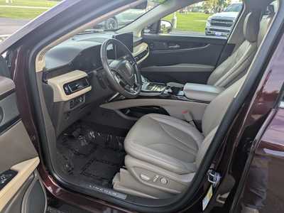 2021 Lincoln Nautilus, $25988. Photo 5