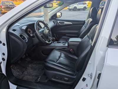 2019 Nissan Pathfinder, $13988. Photo 5