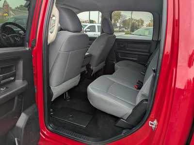 2016 Dodge 2500 Crew Cab, $29988. Photo 6