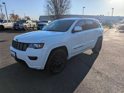 2019 Jeep Grand Cherokee, $18988. Photo 1