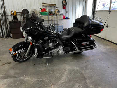 2012 Harley-davidson FLHTCU Ult, $10500. Photo 1