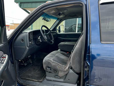 2002 Chevrolet 2500 Crew Cab, $9500. Photo 5