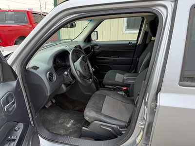 2014 Jeep Patriot, $8000. Photo 5